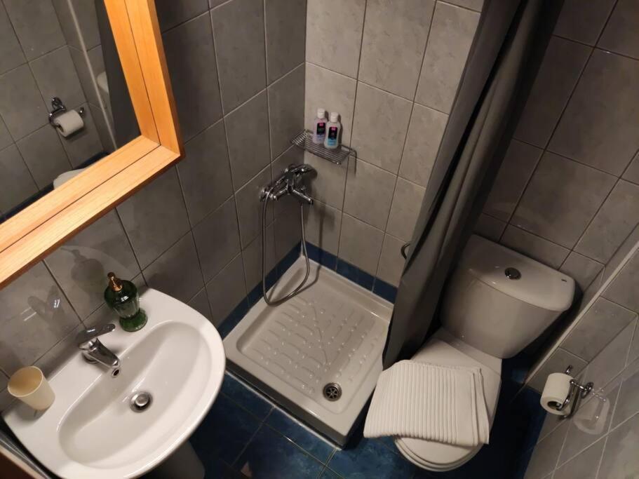 Elegant Central Studio With Balcony & 1 Gbps Fiber Saloniki Zewnętrze zdjęcie
